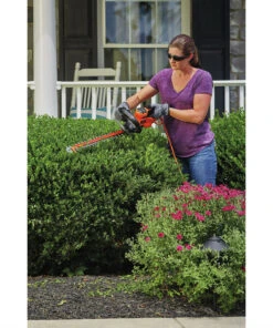 BLACK+DECKER BEHTS300 SAWBLADE 120V 3.8 Amp Brushed 20 in. Corded Hedge Trimmer -Cheap BLACK+DECKERr Store bdknbehts300 d